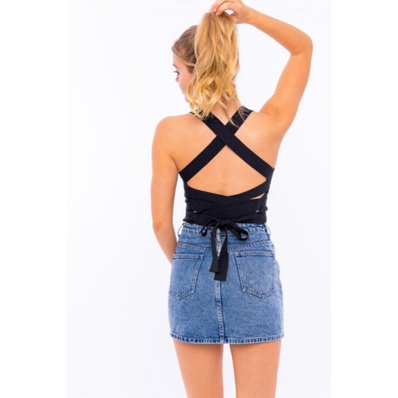 LE LIS RIBBED KNIT CAMI FEATURED IN A CROPPED SILHOUETTE - Picture 4 of 6